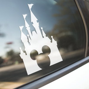 ディズニー キャッスル デカール、ディズニー カー デカール、ディズニー ステッカー、ミッキー キャッスル デカール、ディズニー バンパー ステッカー、彼女へのプレゼント、ディズニー愛好家へのプレゼント
