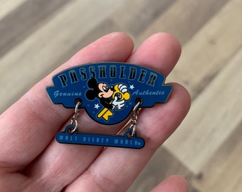 WDW The Year of a Million Dreams Mickey and Minnie Mouse Disney Pin 49897 WDW The Year of a Million Dreams Mickey and Minnie Mouse Disney Pin 49897