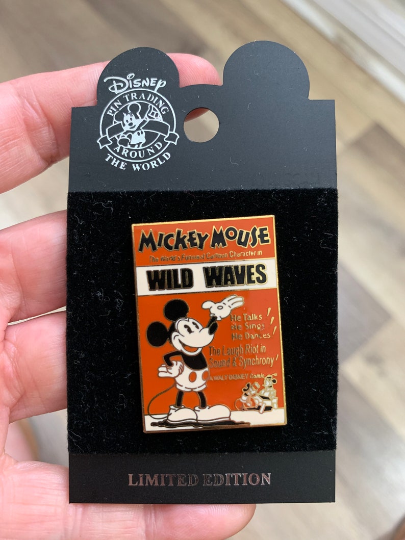 Mickey Mouse Wild Waves Surprise Release Pin 33905 WDW