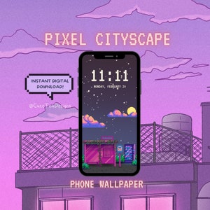 Puede incluir: Un fondo de pantalla de teléfono de arte de píxeles que presenta una ciudad nocturna con un edificio rosa, una luna y estrellas. La hora es 11:11 y la fecha es lunes 20 de febrero. El texto "PIXEL CITYSCAPE" está en la parte superior de la imagen y el texto "PHONE WALLPAPER" está en la parte inferior de la imagen.
