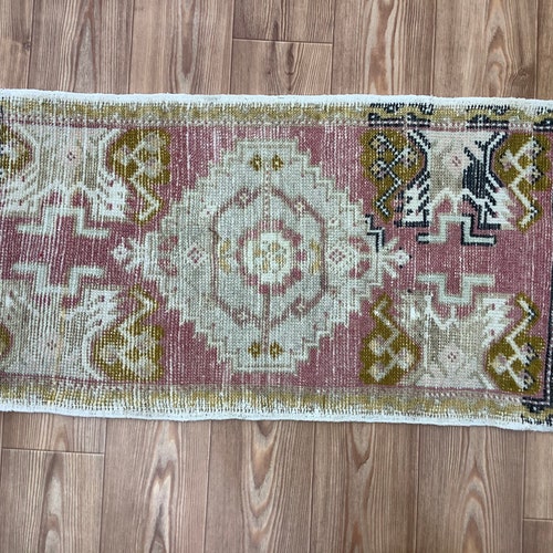 1’9x3’2/bedroom mini rug/vintage rug/door mat rug/seat cover rug/oushak mat rug/Turkish shops rug/bedside small rug/entrance decor mat rug