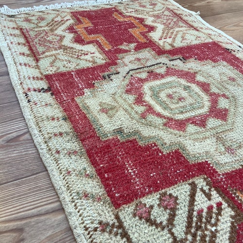 1’8x2’11/anatolian rugs/door mat rug/entrance decor mat rug/oushak rug/vintage sales small rug/bathroom mini rug/home decor rug/bedroom rug/rugs
