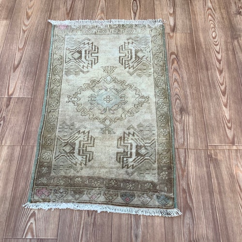 1’8x2’9/home decor rug/bedroom small rug/bathroom mini rug/shoe mat shops rug/door mat rug/vintage mini rug/oushak mat rug/Turkish small rug/rugs
