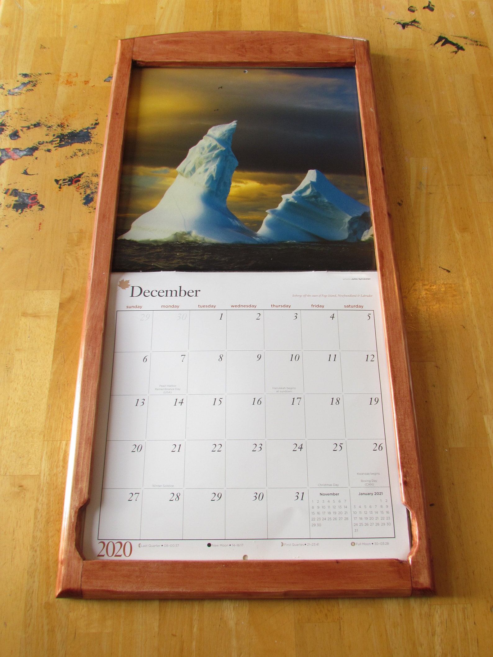 FRONT LOAD Calendar holder solid wood calendar frame ready Etsy