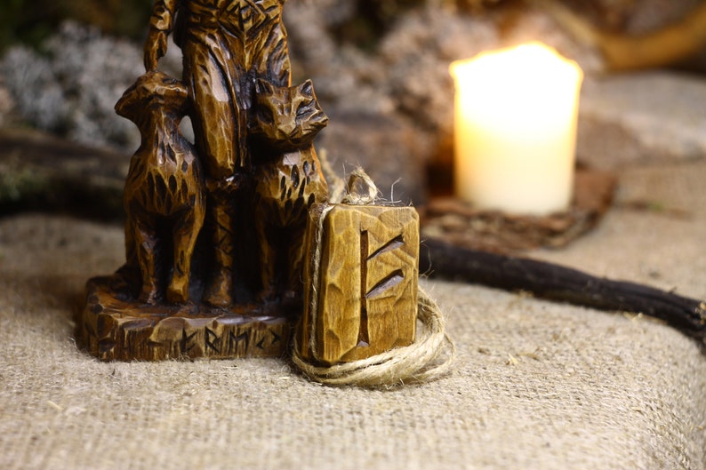 Freya Norse goddess statue Goddess statue Freya Goddess freya norse statue Pagan goddess statue Freya wooden figure
