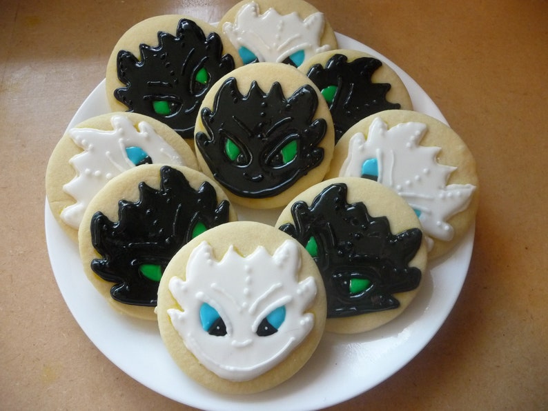 How to Train Your Dragon Cookies Etsy UK