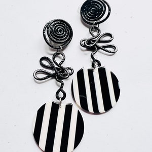 Black and White Stripe Acrylic Clip-on Earrings: Aluminum Swirl Design