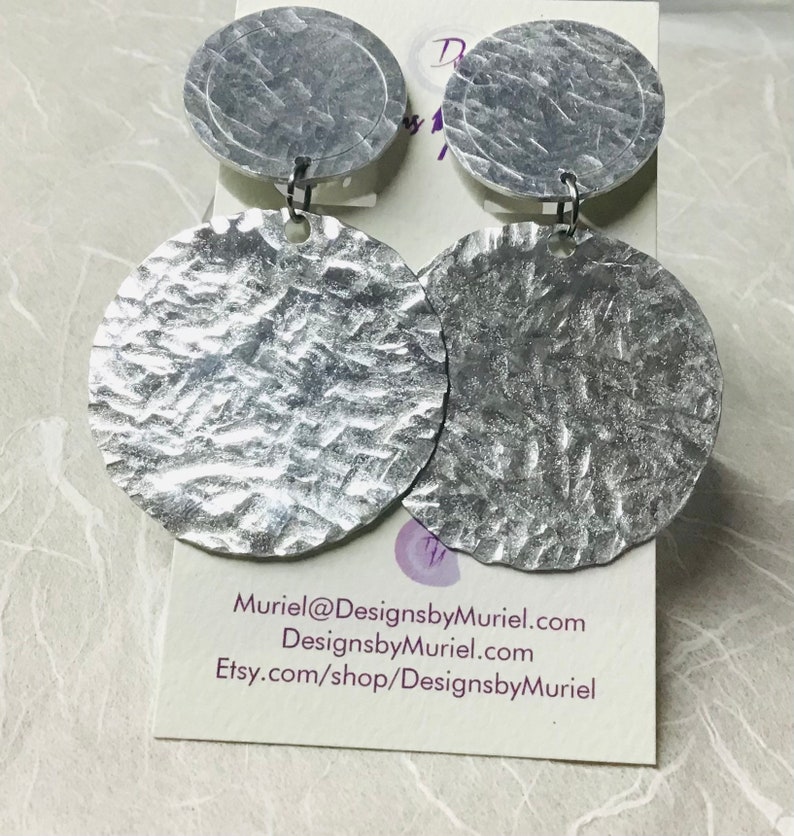 Clip-on Hammered Texture Aluminum Circle Earrings image 3