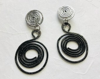 Clip-on Black and Silver Flat Hammered Textured Open / Closed Swirl Earrings