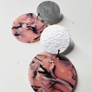 Clip-on Aluminum and Acrylic Pink, Black and White Earrings