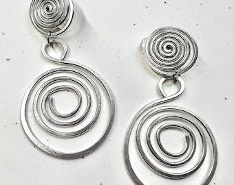 Pendientes de aluminio con diseño de espiral y cierre de clip, pendientes de aro.