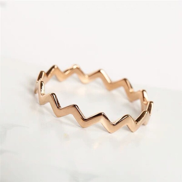 Zick Zack Stapelring Gold, 18K vergoldet Stapelring, Zick Zack Ring, Stapelring Gold, Ring für Sie, 3A