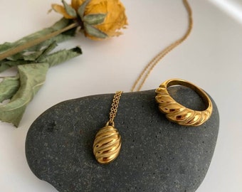 Gold Croissant Halskette, zierliche ovale Gold Charm Halskette, Brautjungfer Gif, geschichtete Halskette