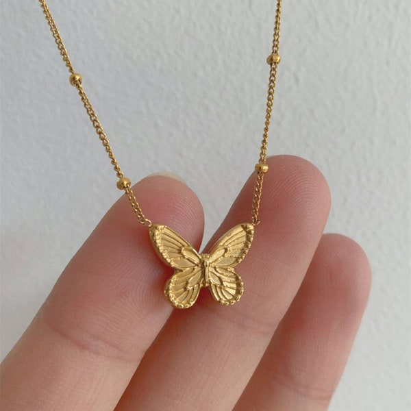 Dainty Gold Butterfly Necklace, 18K Gold Butterfly Pendant Necklace, Dainty gold necklace, Gift for her, best friend jewellery