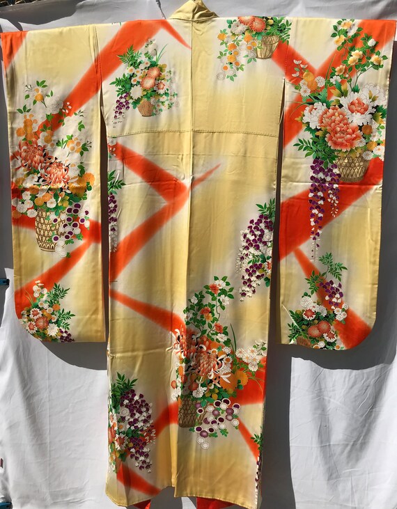 Japanese silky soft yellow & orange kimono (SILK?… - image 7