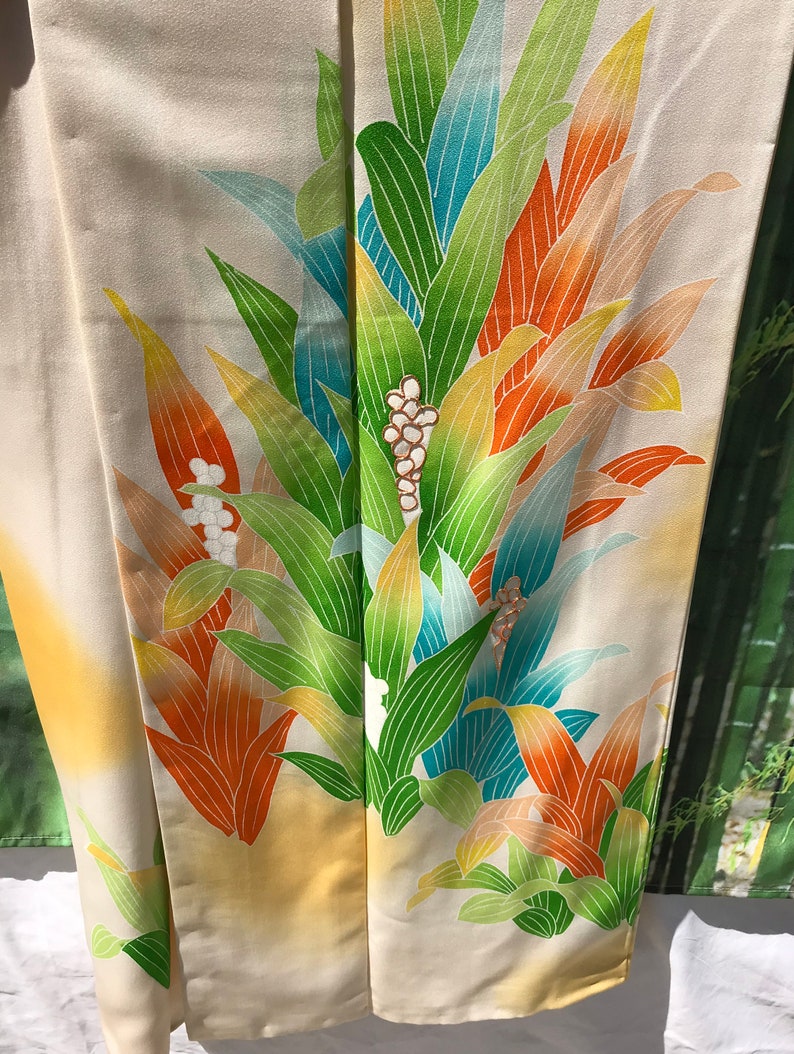 Japanese kimono, pale yellow & pale pink fabric w/printed colourful spring flowers a bit of gold embroidery excellent condition, vintage image 5