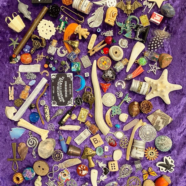 Divination charms, Charm casting set, divination tools, charms and bones, witchcraft supplies, witch kit, osteomancy, read description