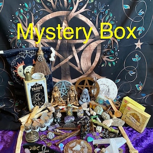 Witchy Mystery Box, mystery witch kit, Witchcraft mystery box, witchy things, witchcraft gift, witch surprise box, please read description