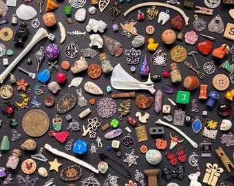 Divination Charm Casting Set: Bones, Dice, Runes, Miniatures, Charms, Trinkets