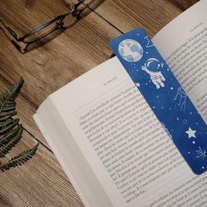Cyanotype bookmarks - blue bookmarks - bookmarks - flower photo