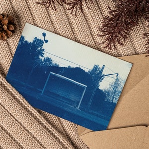 Carte postale fait-main cyanotype gare française cadeaux littéraire