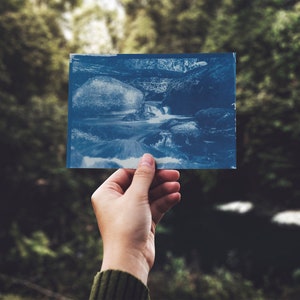 Riviére - Carte Postale - 35mm - Cyanotype - Artisanal - Blueprint - Pose Longue - paysage - Photographie- Tirage Papier - Fête des pères