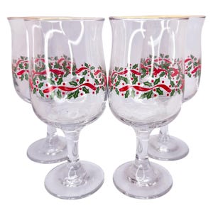 4 Vintage Christmas Wine Glasses Holly Berry Ribbon Gold Band Water Goblets Arby’s