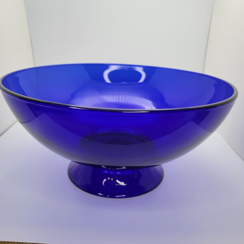 Vintage Cobalt Blue Centerpiece Bowl Fruit Serving Footed Pedestal Art Glass Etsy