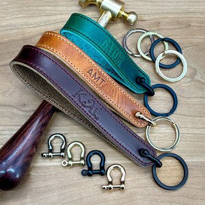 Premium Leather Keychain Handmade in Horween Leather. Personalized Keychain Wristlet for Women and Men. Leather Key Chain for Women and Men