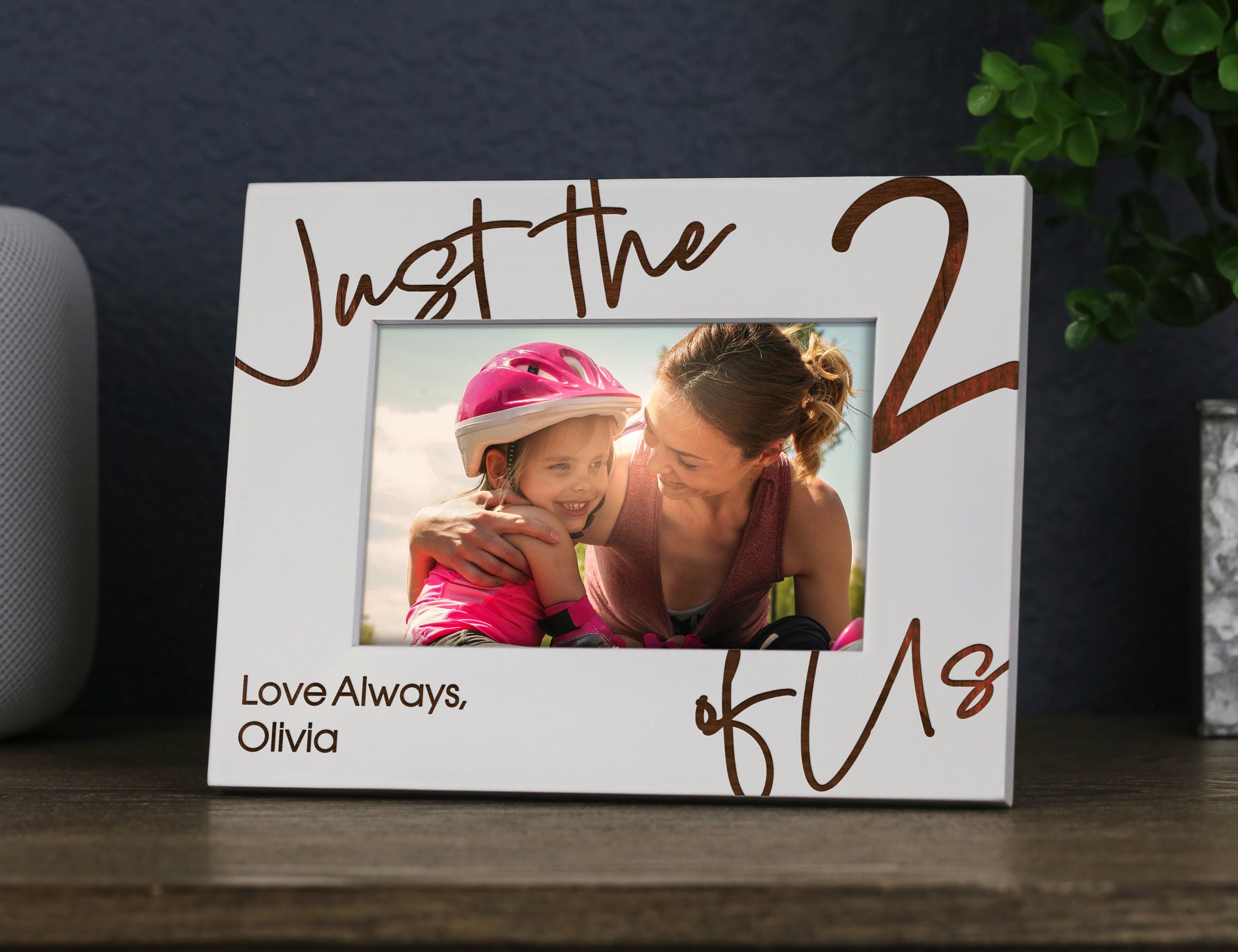 Family Picture Frame Gift, Fathers Day Gift for Dad, Mothers Day Gift for Mom, Family Baby Gift, Group Photo (FRA-W150)