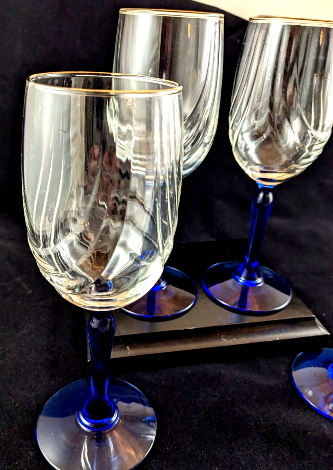 Lenox Cobalt Blue stem wine glasses, set of 4 – Lillian Grey
