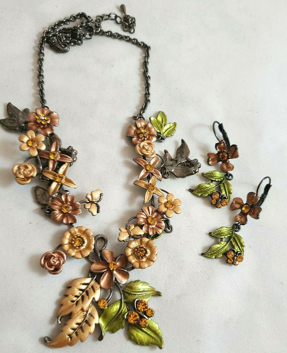 Floral Copper/Rust and Rhinestone Necklace/Pierce… - image 4