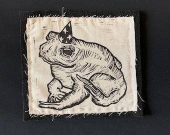 Toad with Wizard Hat Patch - Lino cut Print Stamp Patch, Handmade Patch, Iron On Patch