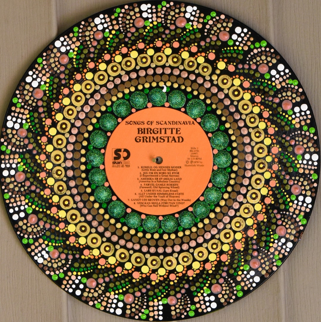 Scandinavia - Mandala Dot Painted Record - Etsy, image size:1080x1085