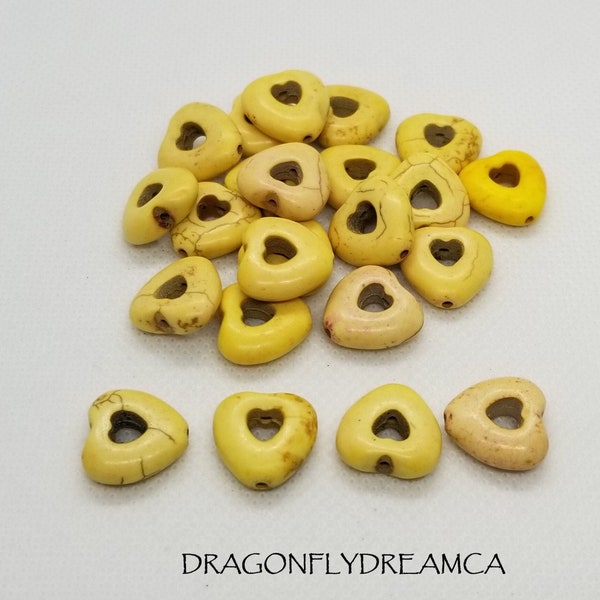 5 pièces coeurs turquoises jaunes, pierres synthétiques turquoises, teint, 15x15x5 mm, trou 1.5 mm