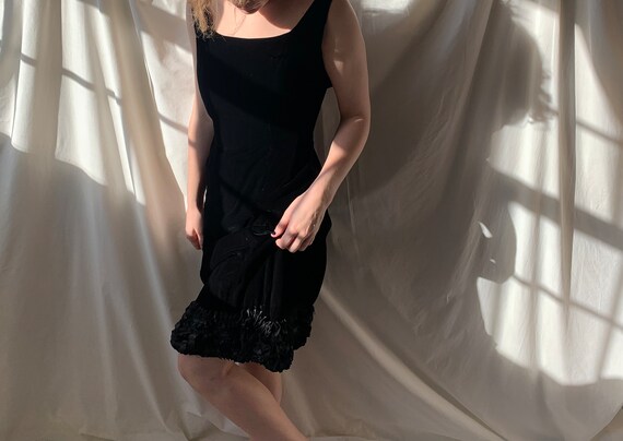 1960's Vintage Black Velvet Cocktail Dress by Blu… - image 3