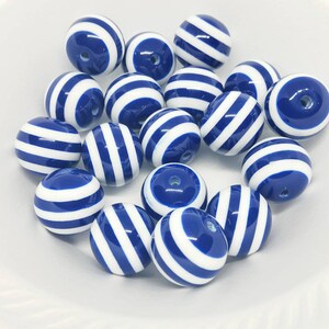10 Large Acrylic Resin Plaric Gumball Striped Plastic 20mm Round Beads Blue White