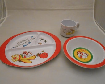 Vintage (1987) Dayton Hudson Melamine Christmas Plate Set, Santa Bear, Holiday