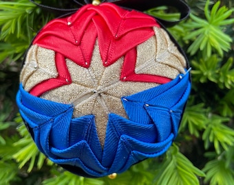 Adorno con forma de globo con cinta acolchada de Los Vengadores del Capitán Marvel, 3 pulgadas.