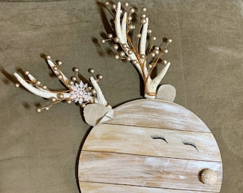 Rustic Holiday Reindeer