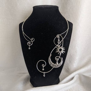 Celestial Elegant Torque Wire Necklace