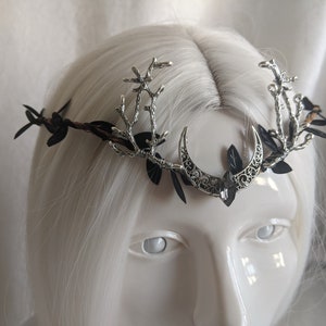 Black Moon Woodland Tiara with Branches image 5