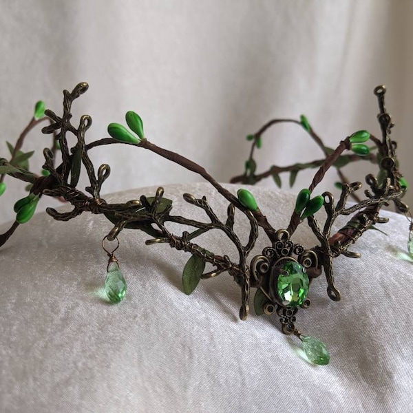 Queen of the Enchanted Forest Woodland Tiara