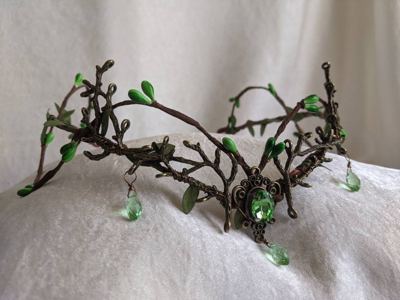Queen of the Enchanted Forest Woodland Tiara 
