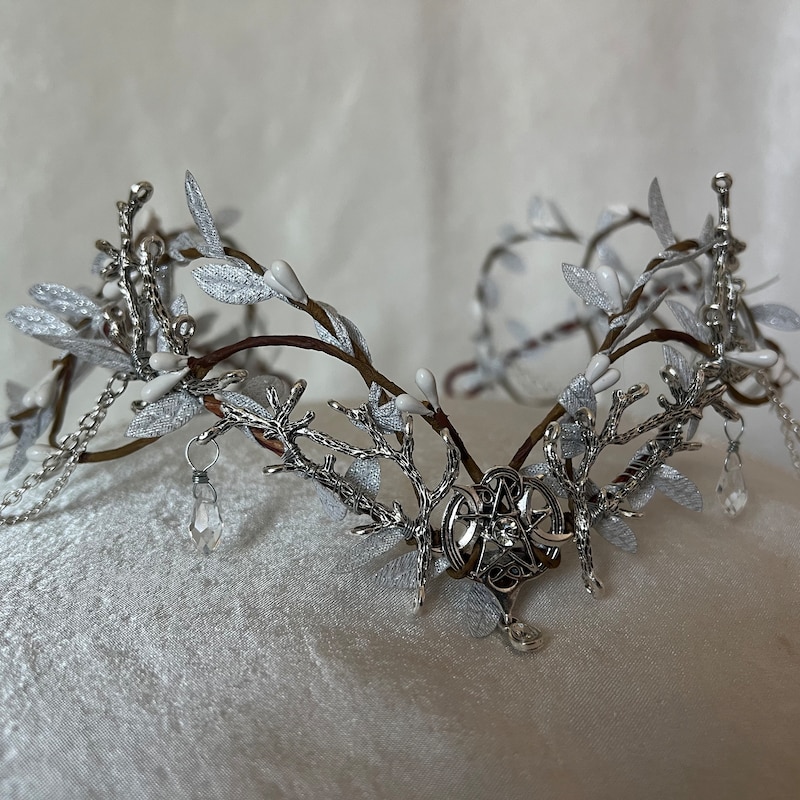 Goddess Willow - Etsy