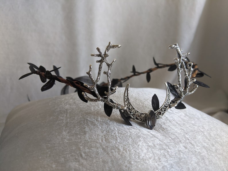 Black Moon Woodland Tiara with Branches image 2