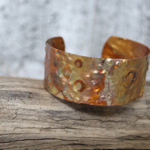 Kopparmanschett - Koppararmband - Hamrade Kopparsmycken - Flammatina - Patinasmycken - Handgjorda Kopparsmycken