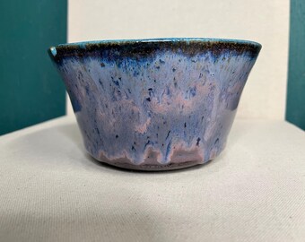 Handmade Ramen Bowl with Chopstick Rests | Blue Stoneware Ceramic Noodle Bowl | Wheel Thrown Pottery | Artisan Soup Bowl | Japanese Inspired