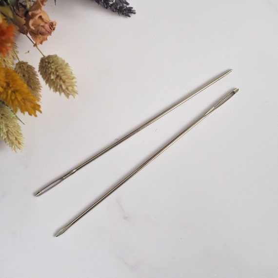 Set of 2 Tapestry Weaving Needles With Flat Blunt End 