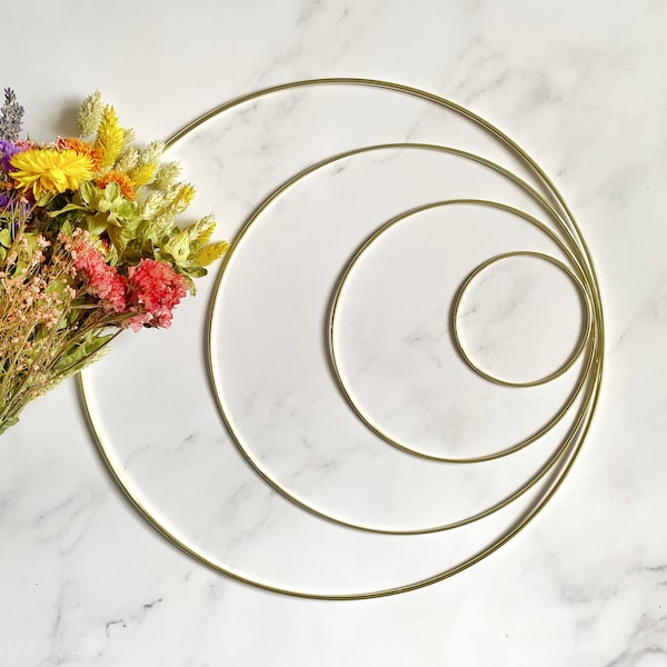 Metal Hoop (4 sizes available) - Perfect for Christmas wreaths, macrame, weaving, floristry, styling. Gold coated. Strong and beautiful!